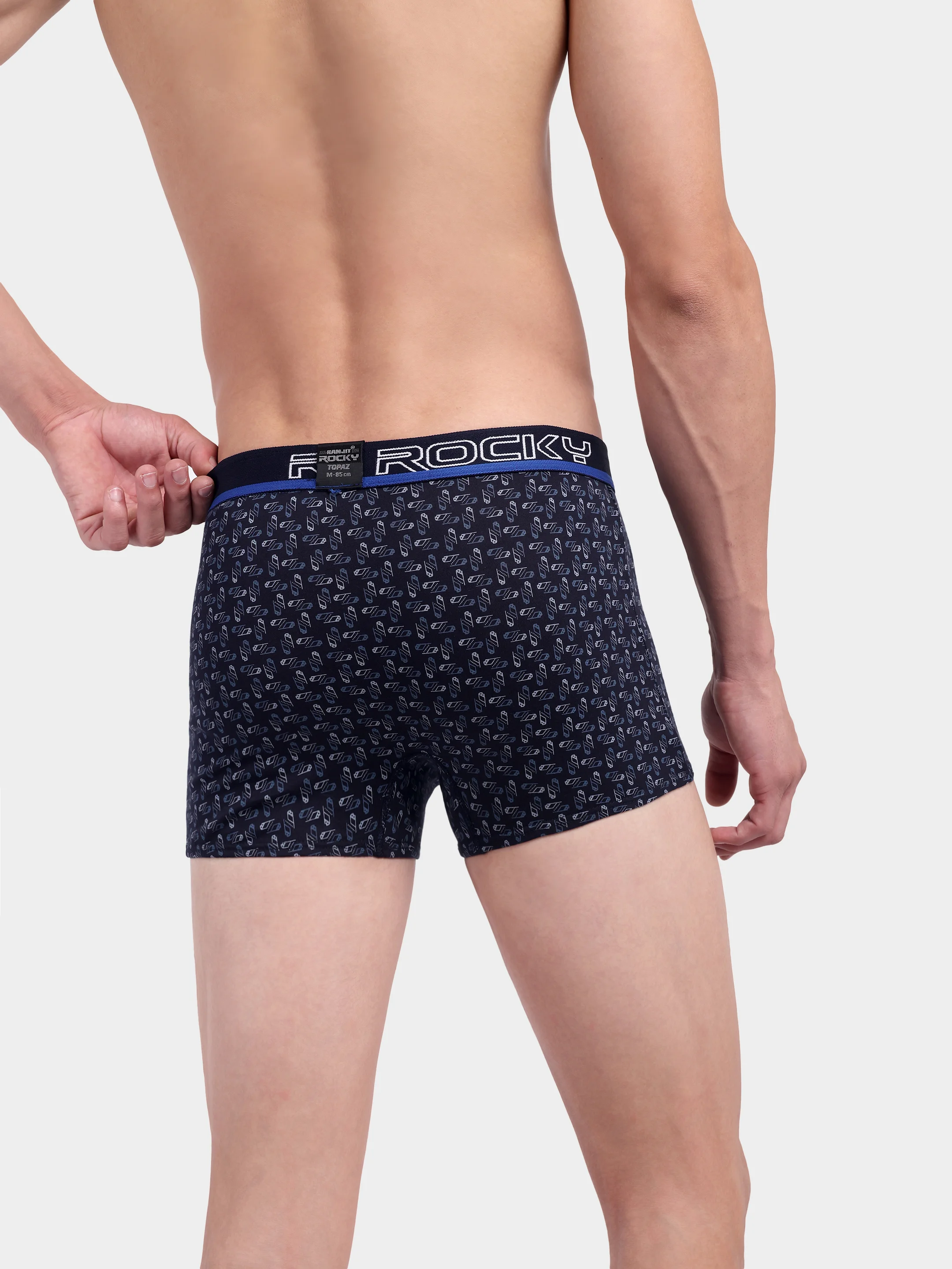 ecomm male shoot